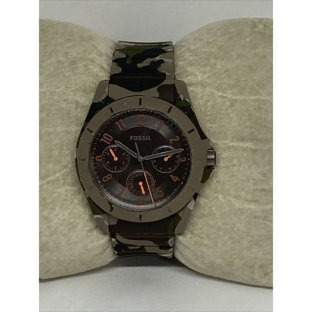 Fossil FS5253 Men's Silicone Analog Brown Dial Qua